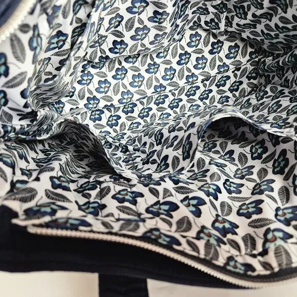 Vera Bradley Tote Bag Small w/ Zippers Performance Twill Classic Navy - Picture 6 of 14